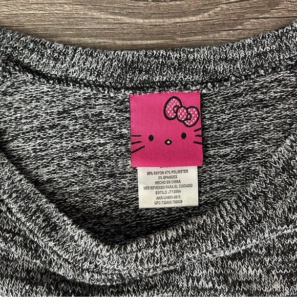 Set of Two‎ Sanrio Hello Kitty Long Sleeve Shirts, Size Small/Medium - Picture 3 of 3